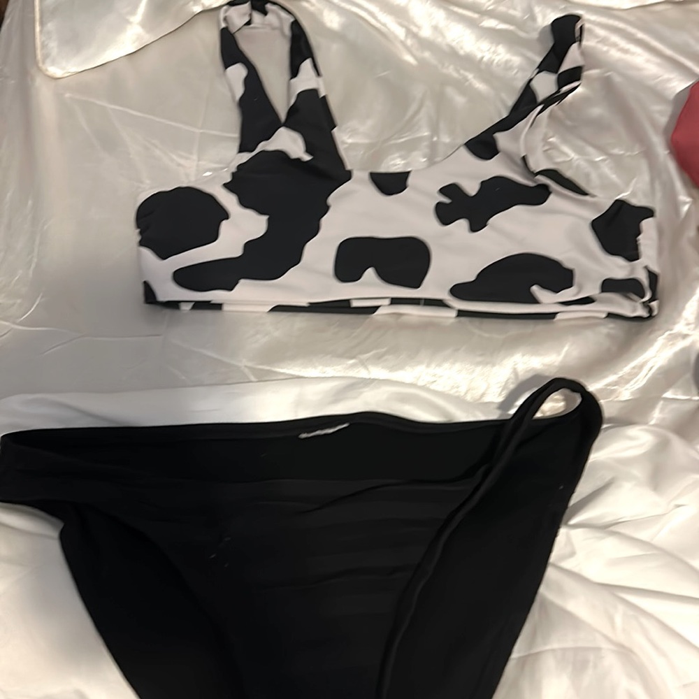 Cow bikini 🐮 👙